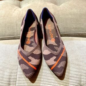 Rothy’s Taupe Camo Points size 8